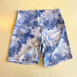 Lululemon size 8 align shorts